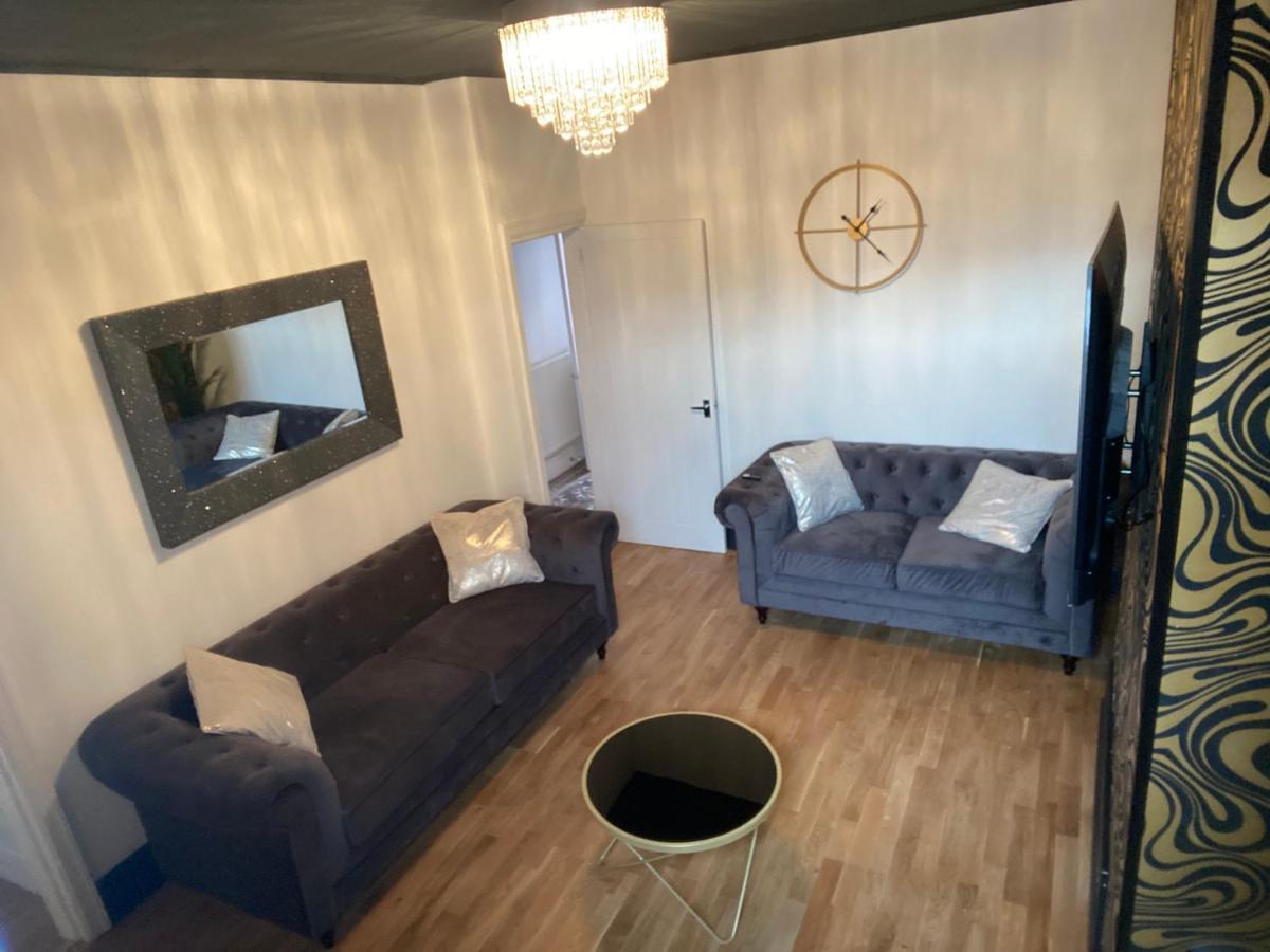 Ideal Abode Leonard 체스터 외부 사진