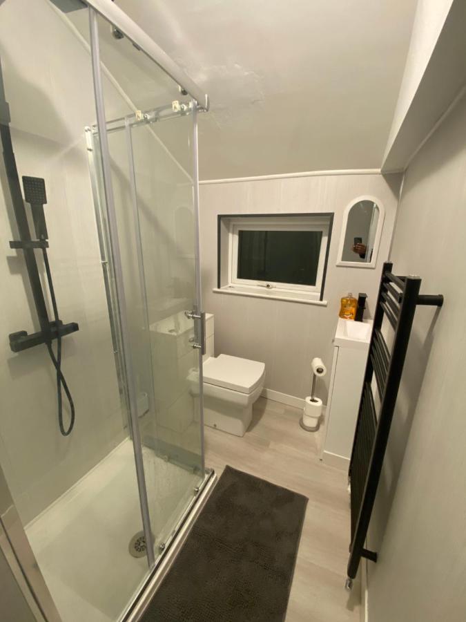 Ideal Abode Leonard 체스터 외부 사진