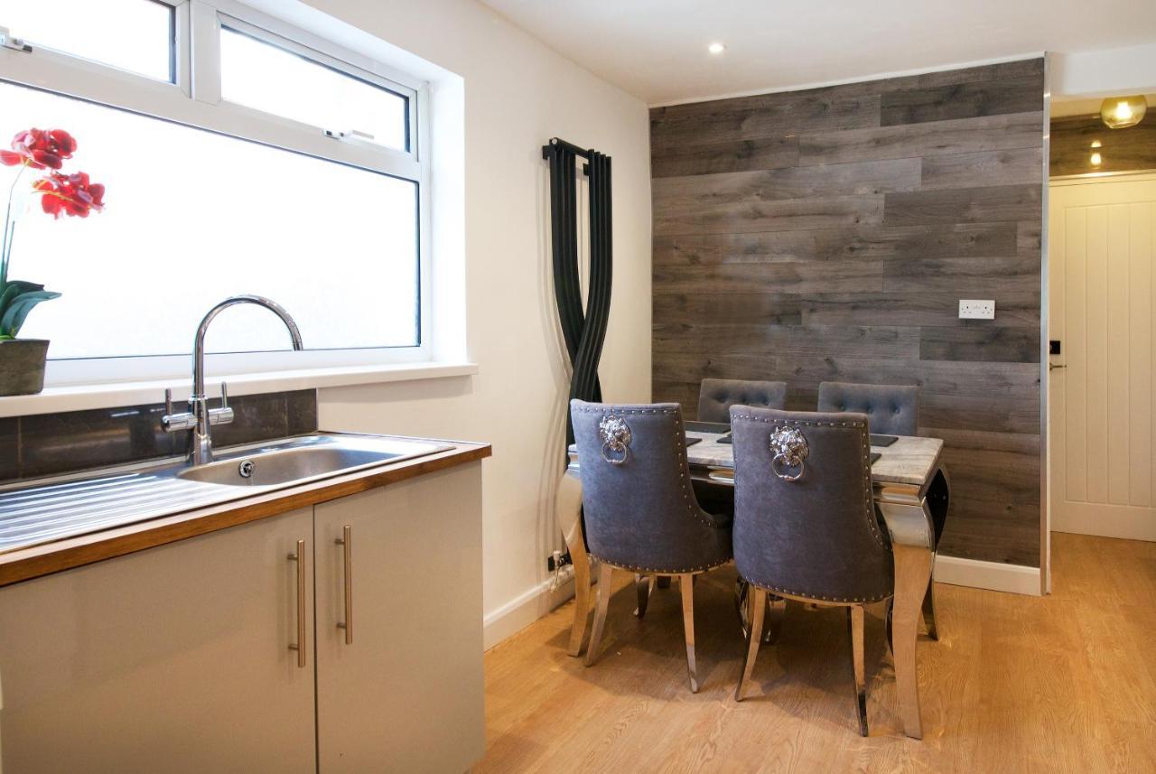 Ideal Abode Leonard 체스터 외부 사진
